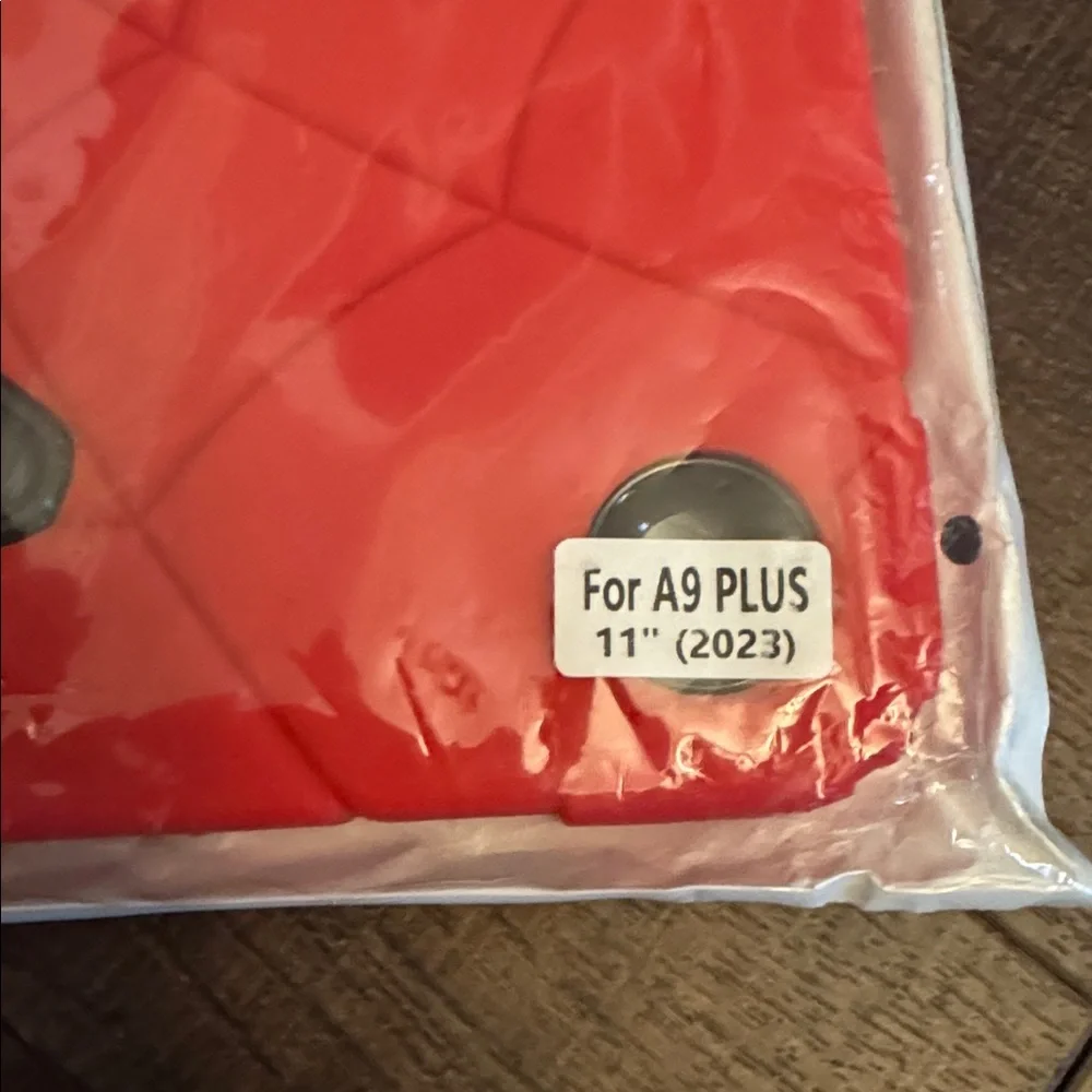 Spider-Themed Red Tablet Case 11”